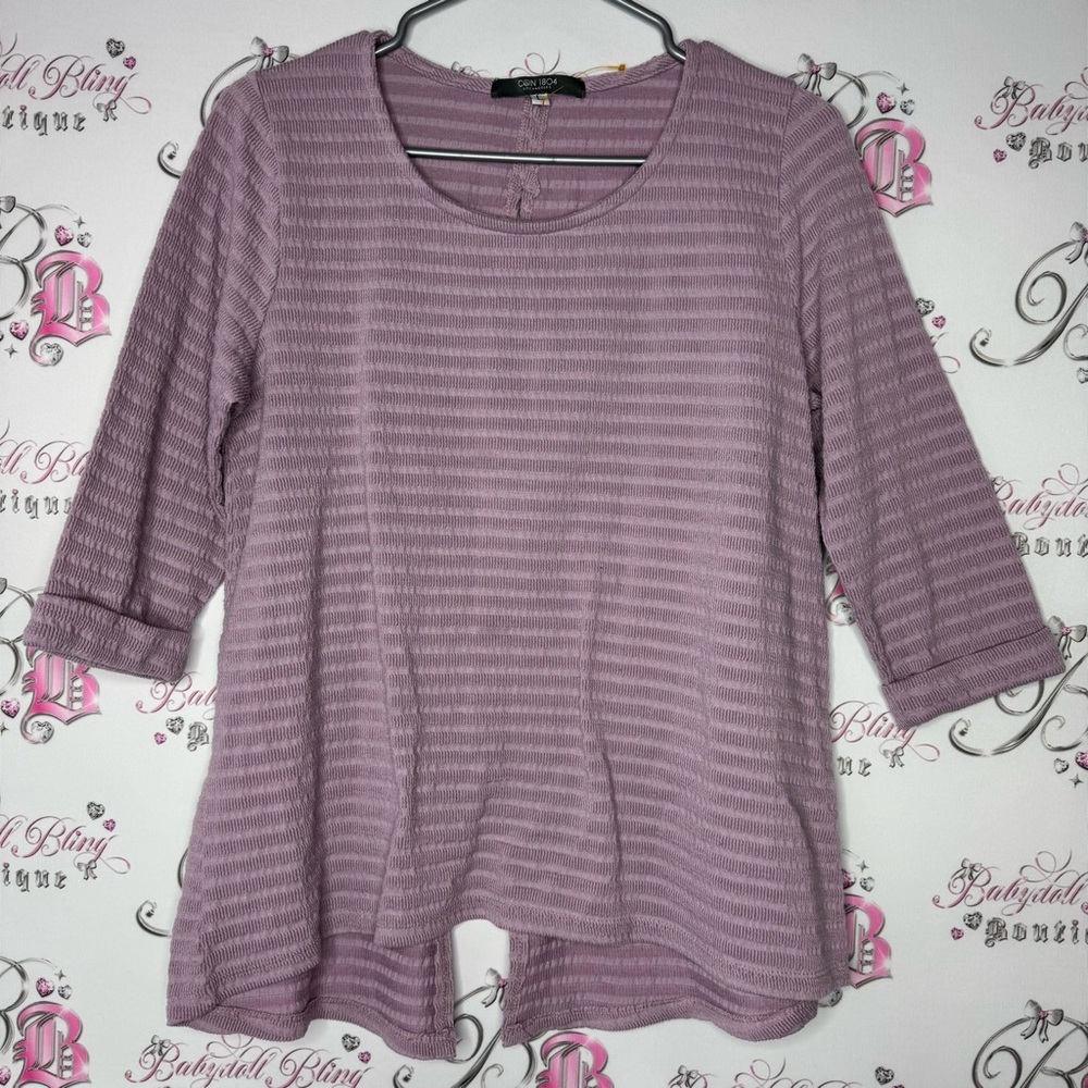 Coin 1804 los Angeles lilac purple button up back pearl buttons seashell 🐚 cute